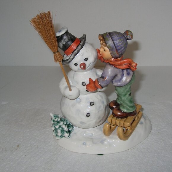 Goebel Hummel  Figurine “MAKING NEW FRIENDS” #2002 TMK7 6 1/2" Tall Germany - Picture 1 of 6